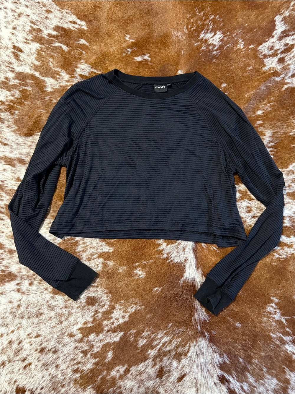 Black Ribbed Long-Sleeve Crop Tee